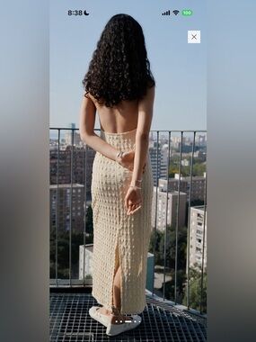 Halter-neck crêpe dress